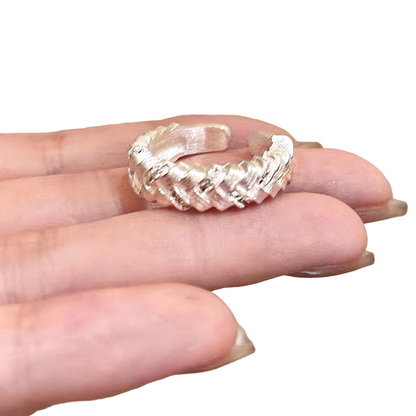 Alltagstauglicher minimalistischer verstellbarer offener Ring