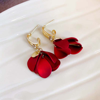 Retro-Ohrringe mit roten Blütenblättern + Ohrclips für alle ohne Ohrlöcher